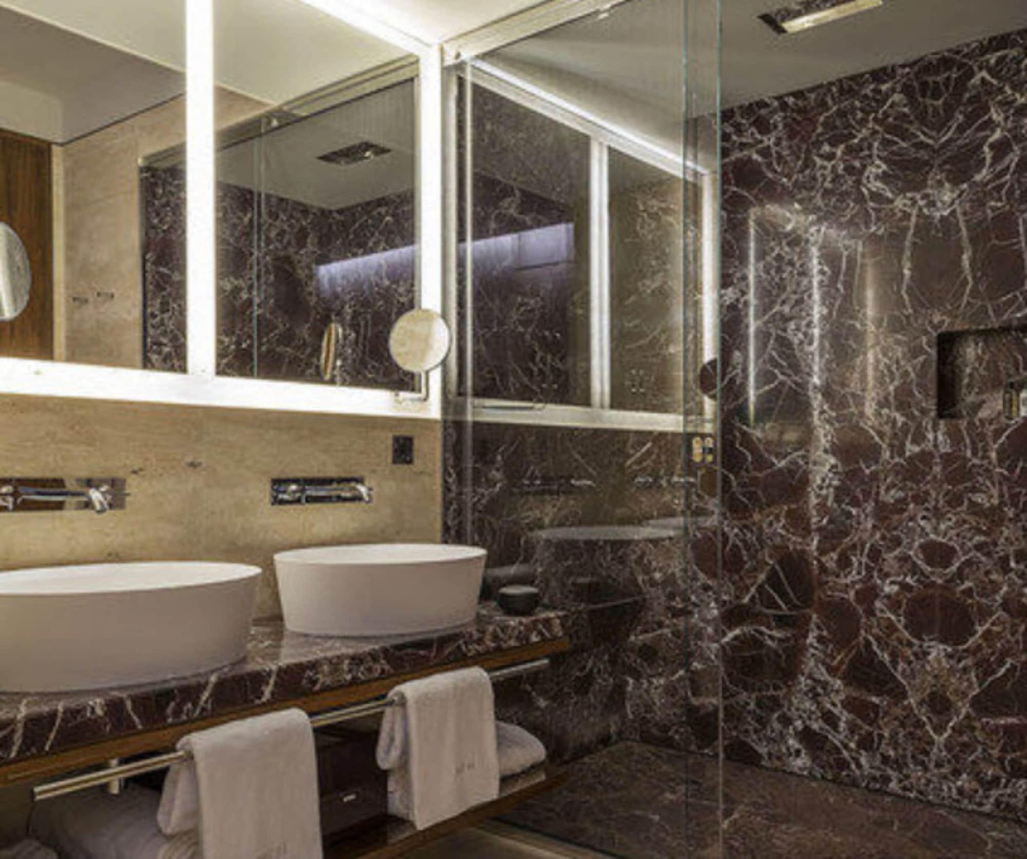 Fendi Private 5*