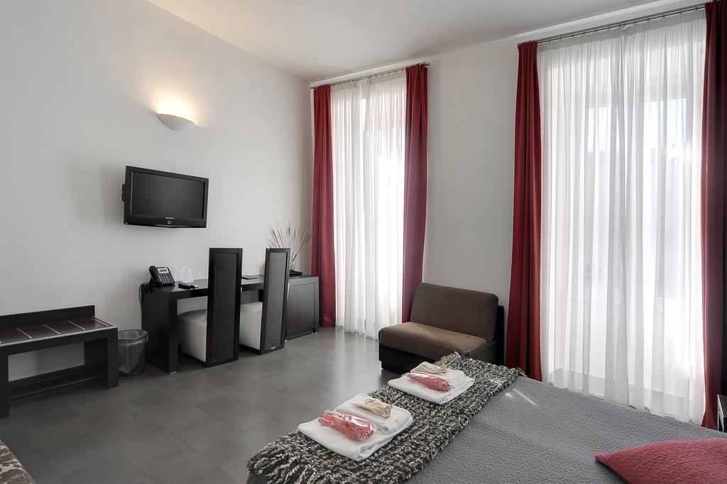Relais Navona71 2* Rome
