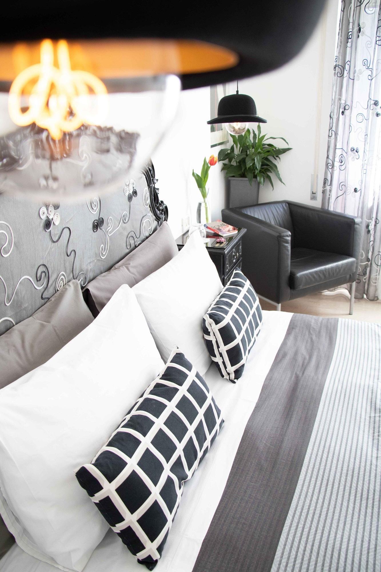 Gallery Guest house 2*
