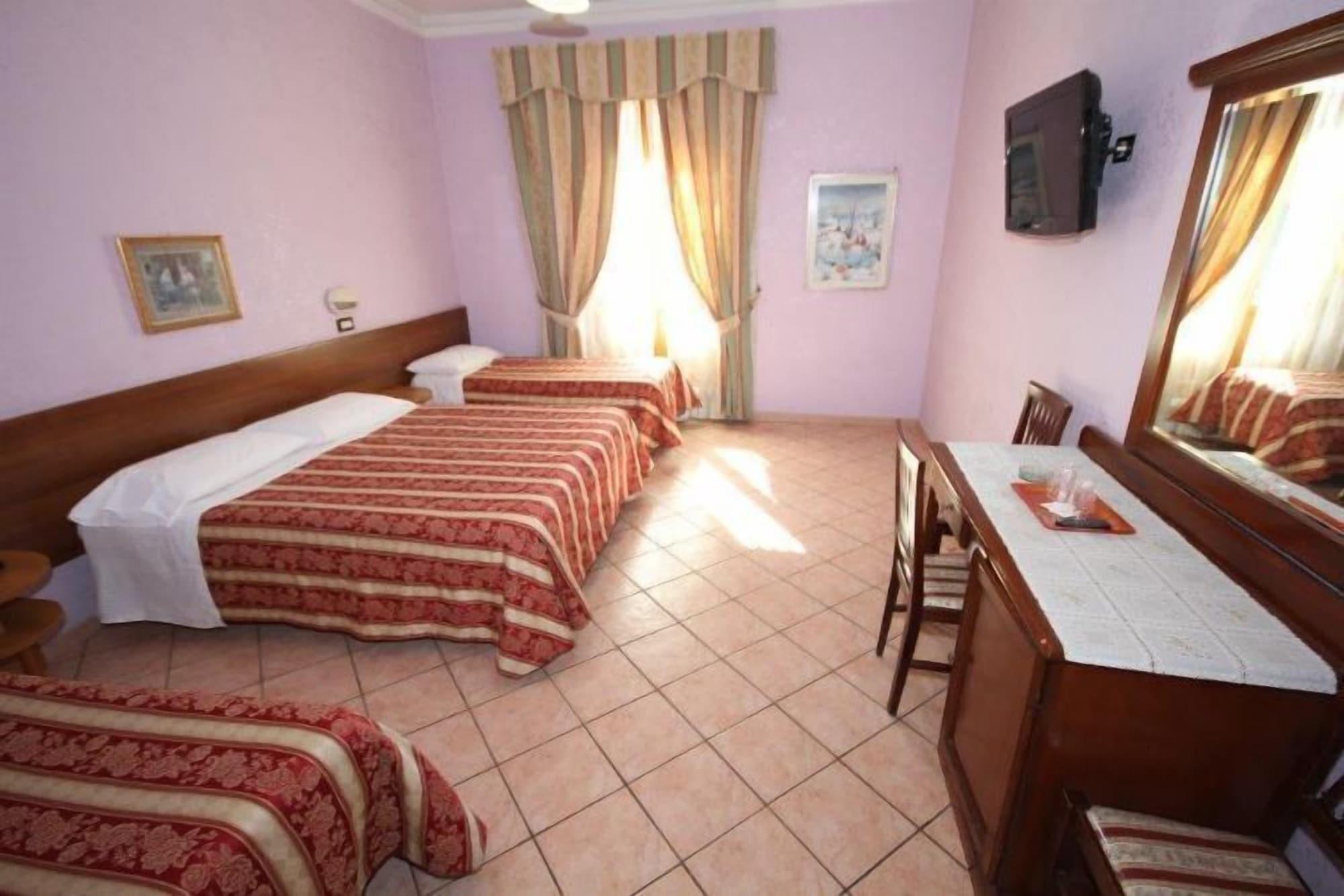 Marisa Hotel 3*