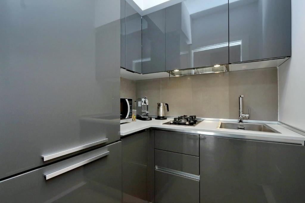 Propaganda Apartment *