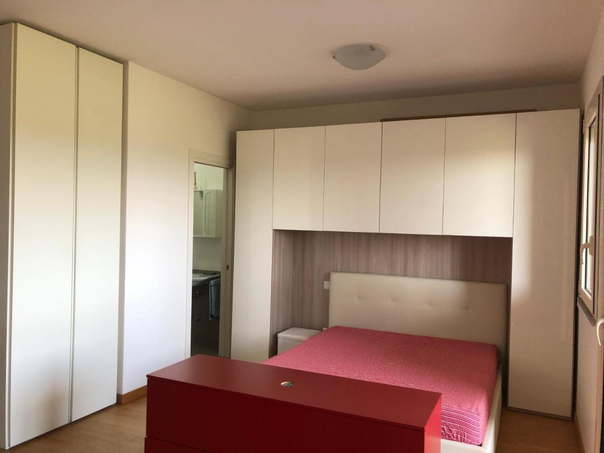 Apartment Kamchu With Terrace Near Metro Con Vista Rome