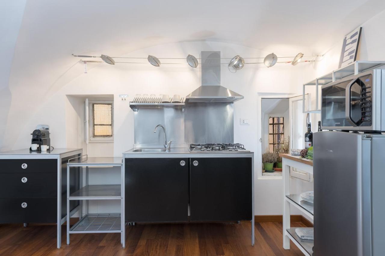 New! Amazing Piazza Navona View Apartment *