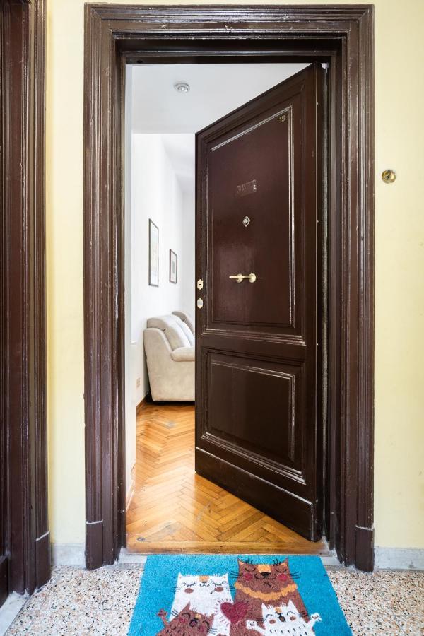 Sunny Flat Near Borghese Apartment
