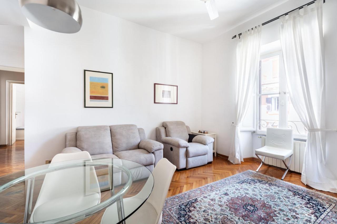 Sunny Flat Near Borghese Apartment *