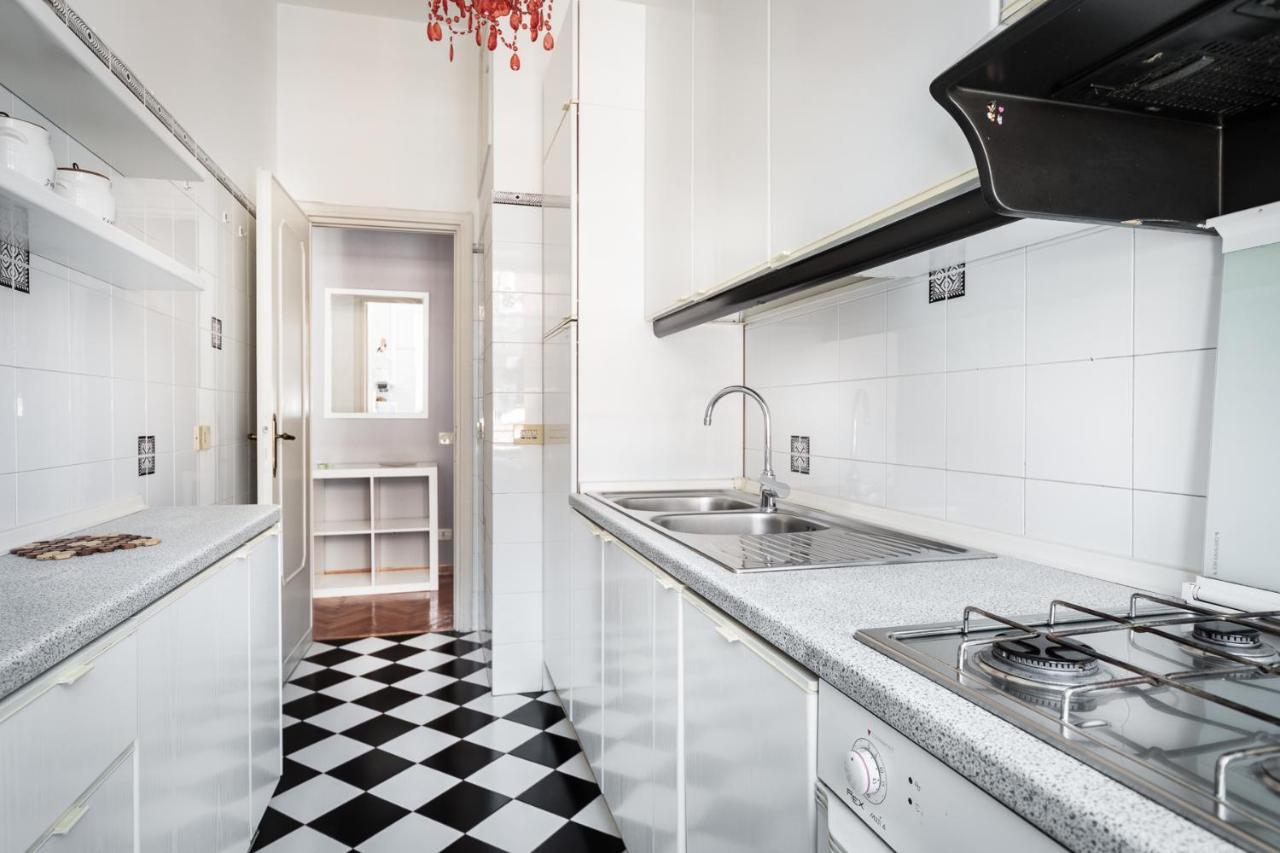 Apartment Sunny Flat Near Borghese *