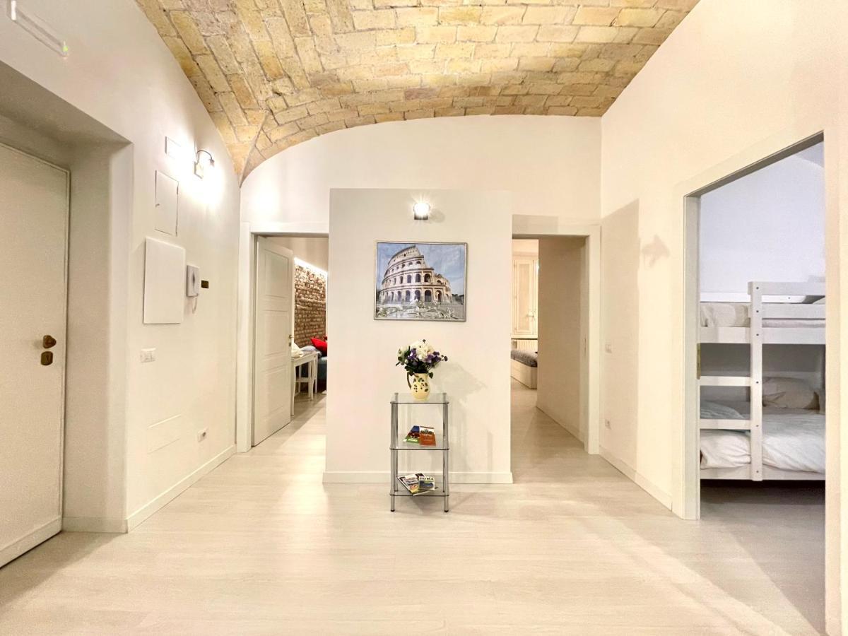 Apartment The Savoy Rome