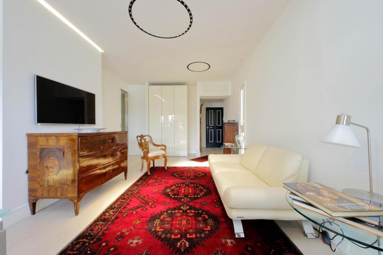 Luxury Aurelia With Swimming Pool