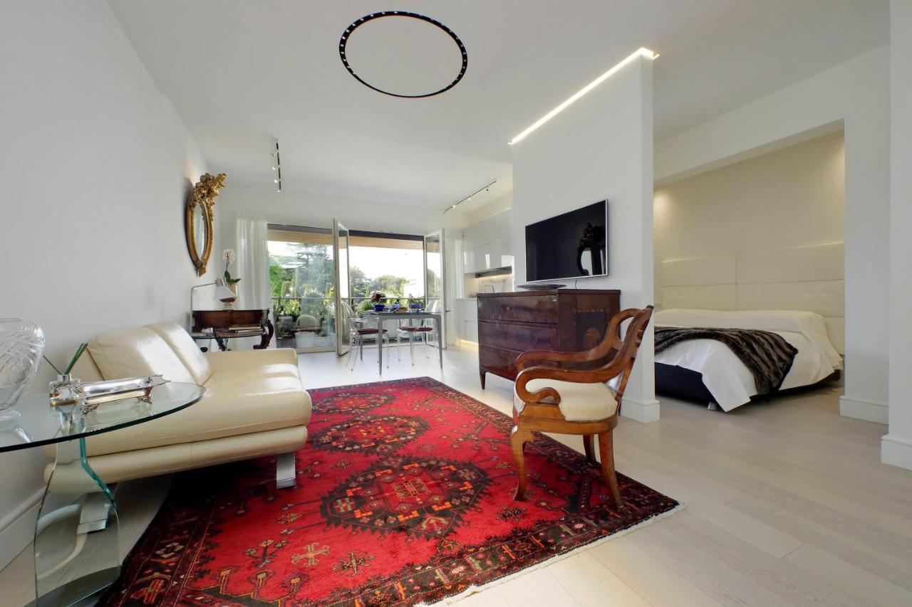 Luxury Aurelia With Swimming Pool Roma