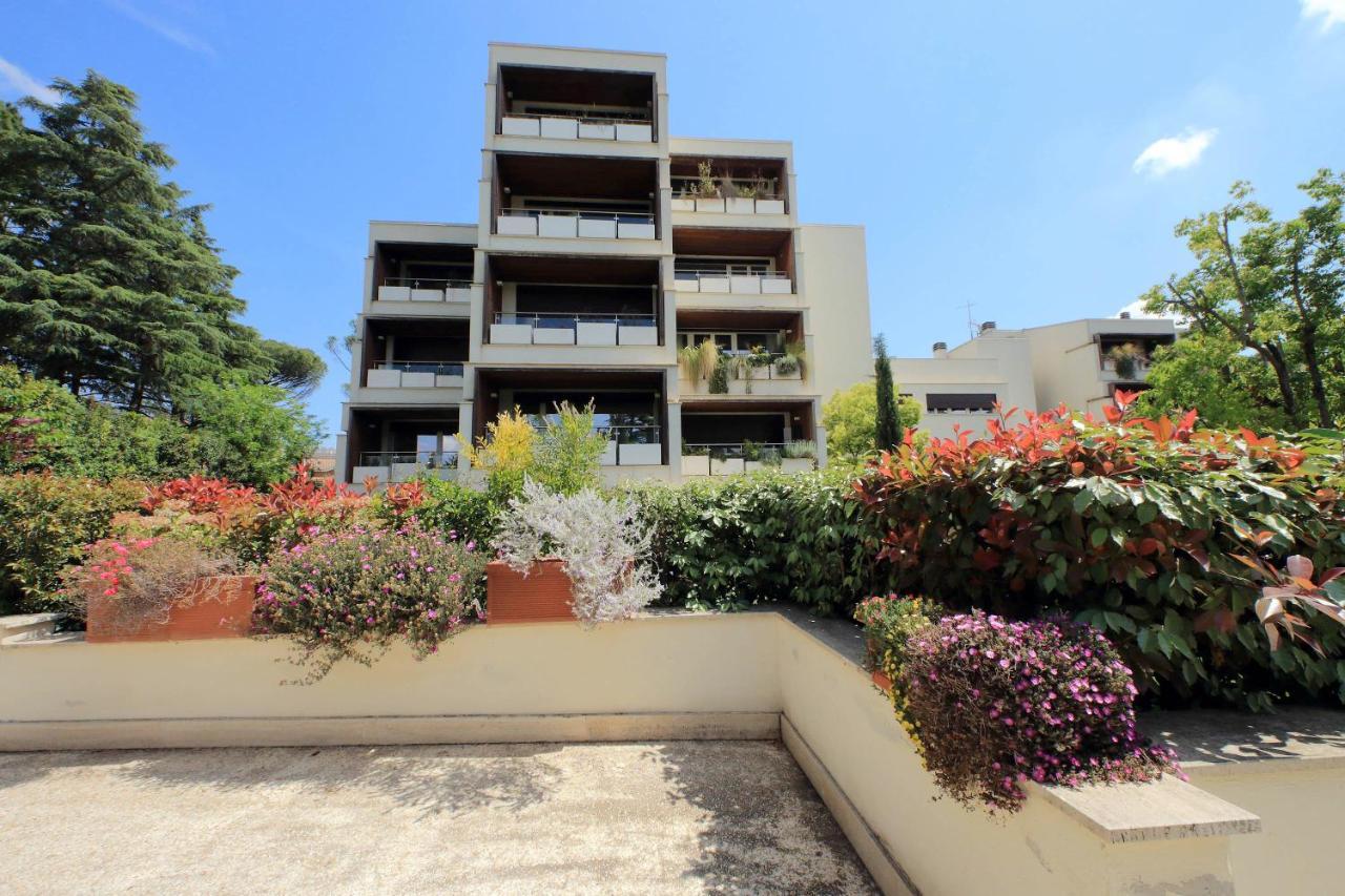 Luxury Aurelia With Swimming Pool Appartamento *