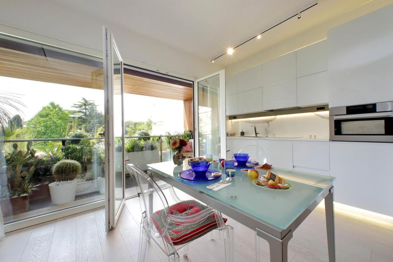 Luxury Aurelia With Swimming Pool