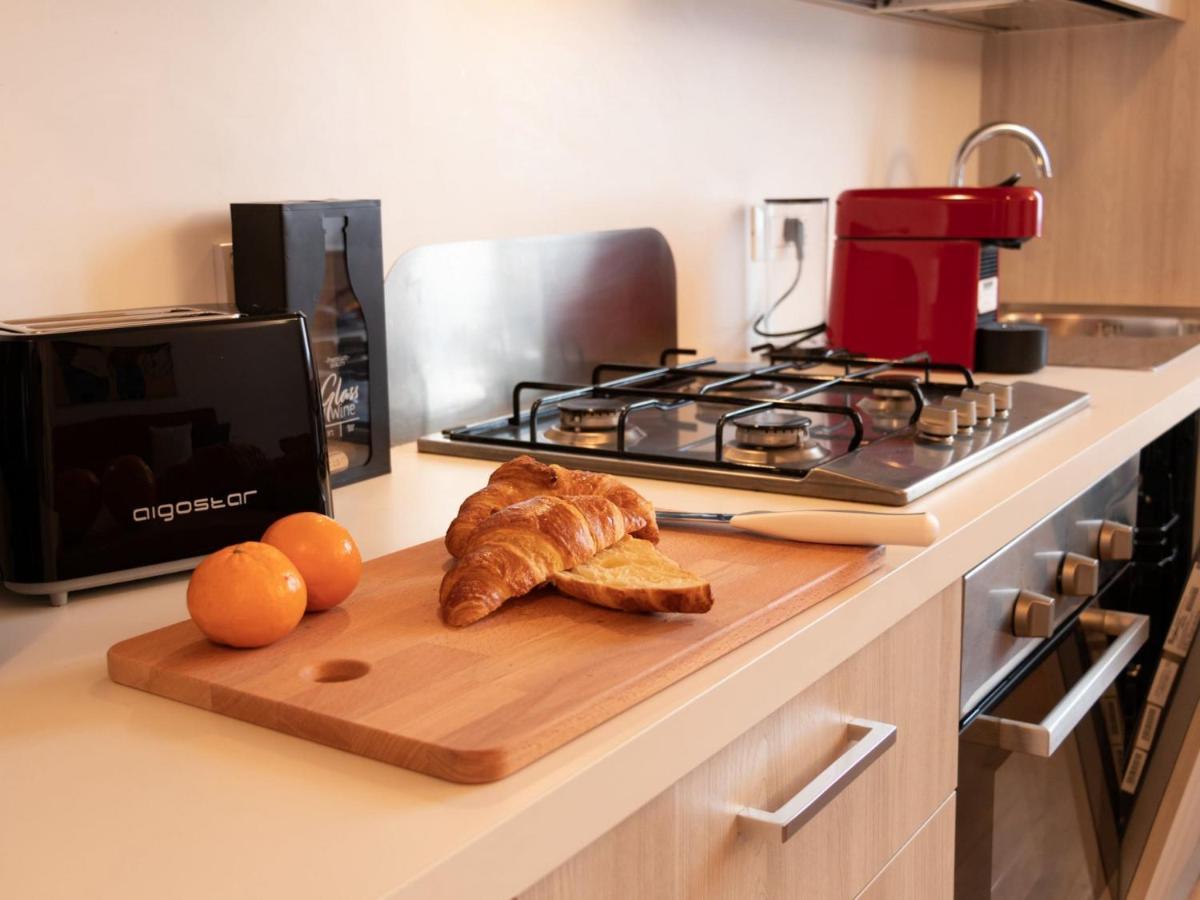 The Rent - One-bedroom Near San Pietro Apartment