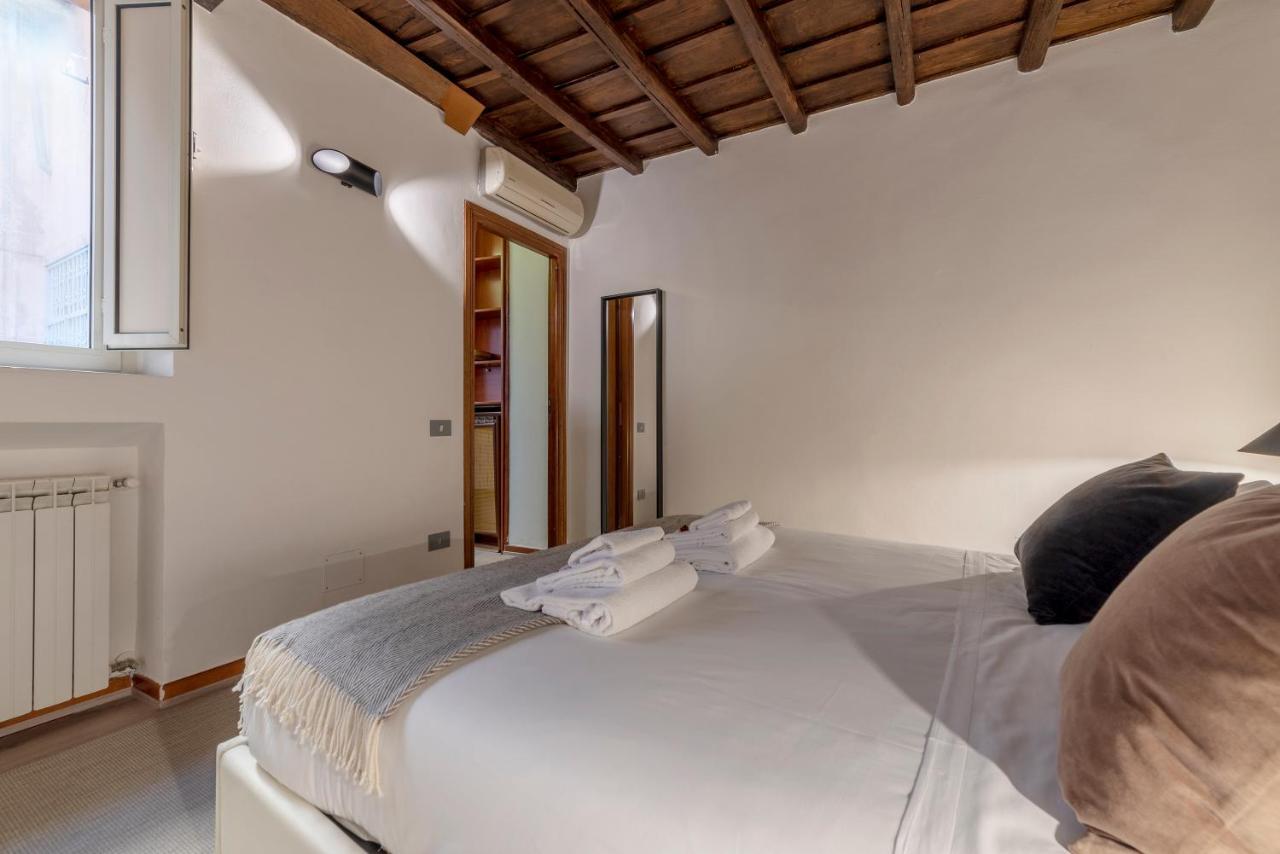 Giubbonari 23 - Fromhometorome Apartment Rome