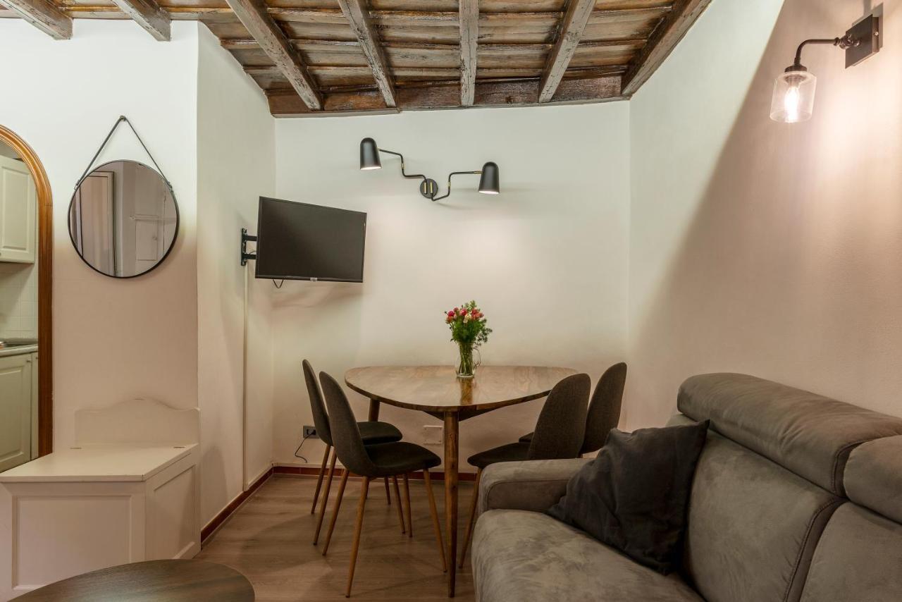 Giubbonari 23 - Fromhometorome Rome