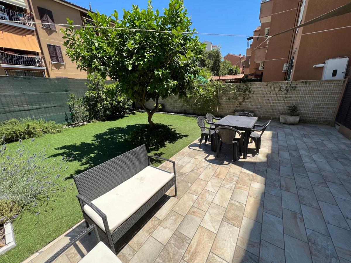 Casa Paestum. Your Wonderful Garden In Holiday home Rome