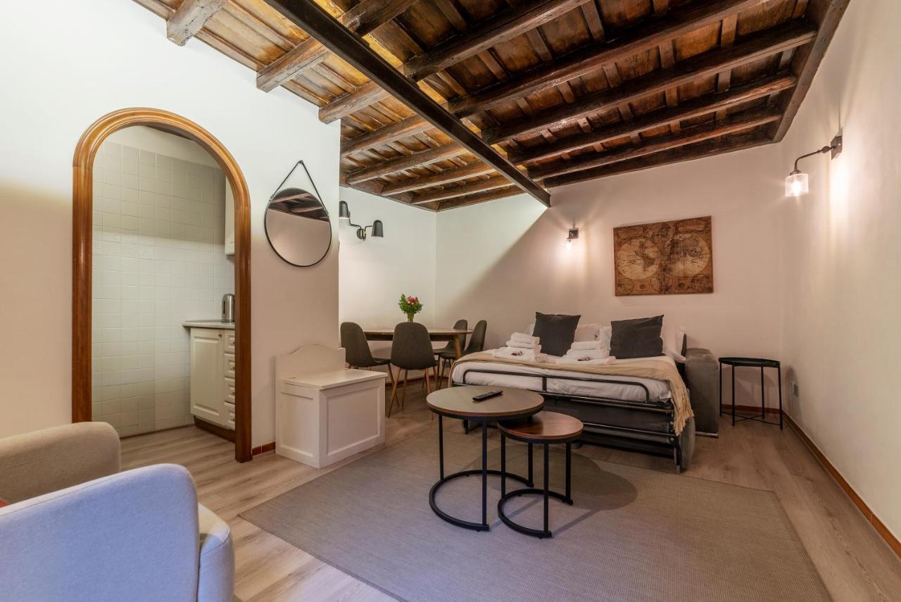 Giubbonari 23 - Fromhometorome Apartment Rome