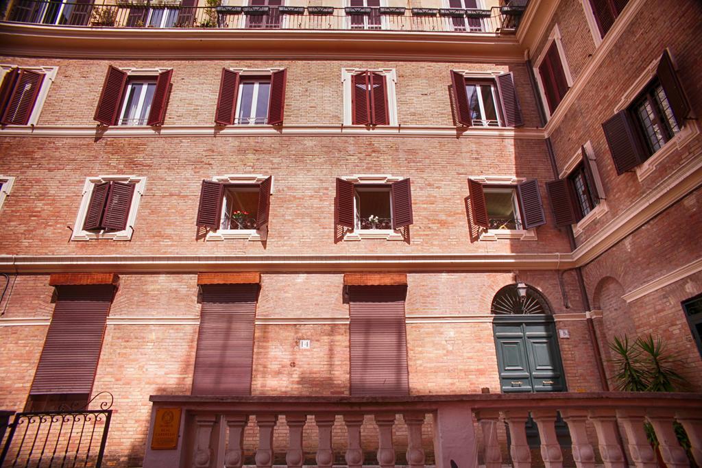 Affittacamere Domus Real Cardello 2*