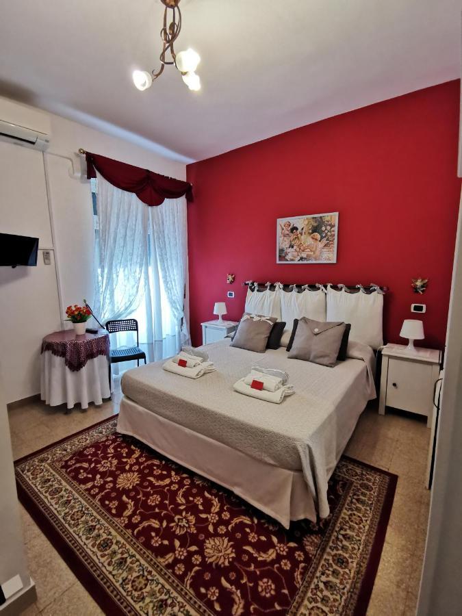 Divina Bed & Breakfast *