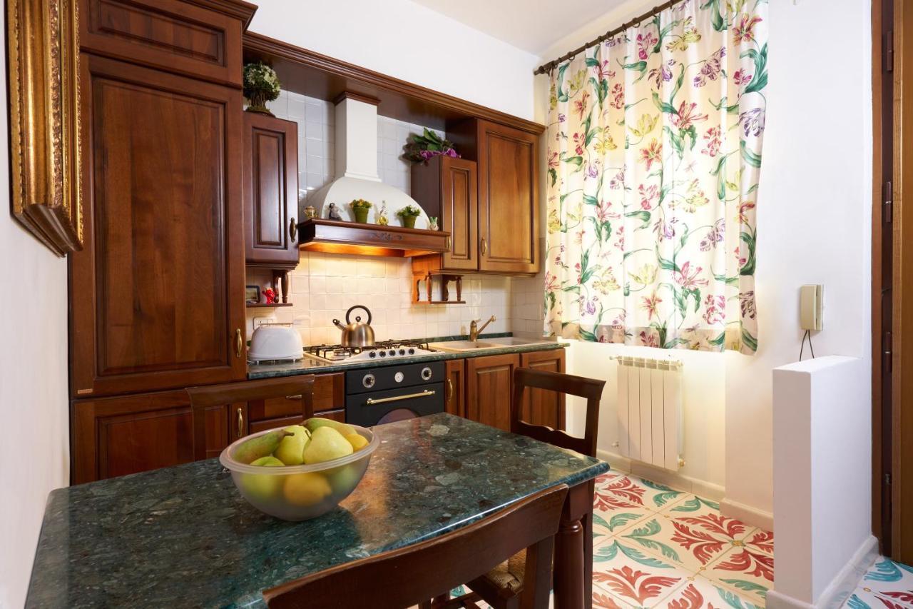 Affittacamere Delfini Trevi House
