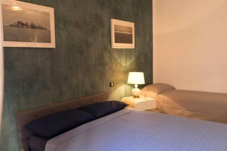Trastevere Corner 8 *