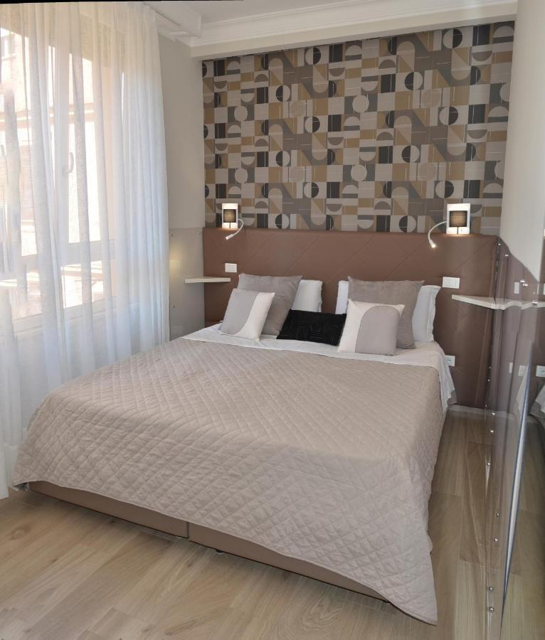 Bed & Breakfast At Your Place Roma
