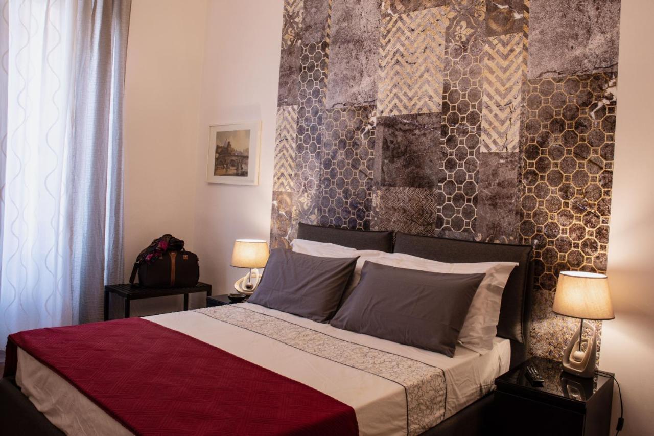 Via Cavour Affittacamere 3*