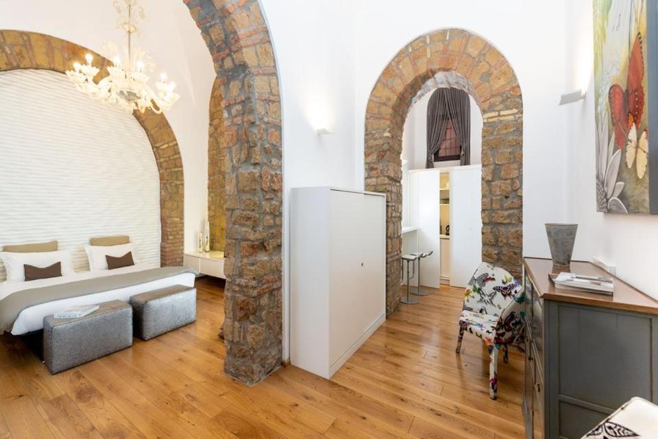 Appartamento [colosseo] Loft Con Jacuzzi