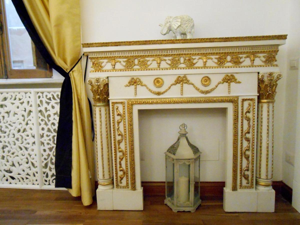 The Right Place 4u Savelli Boutique *