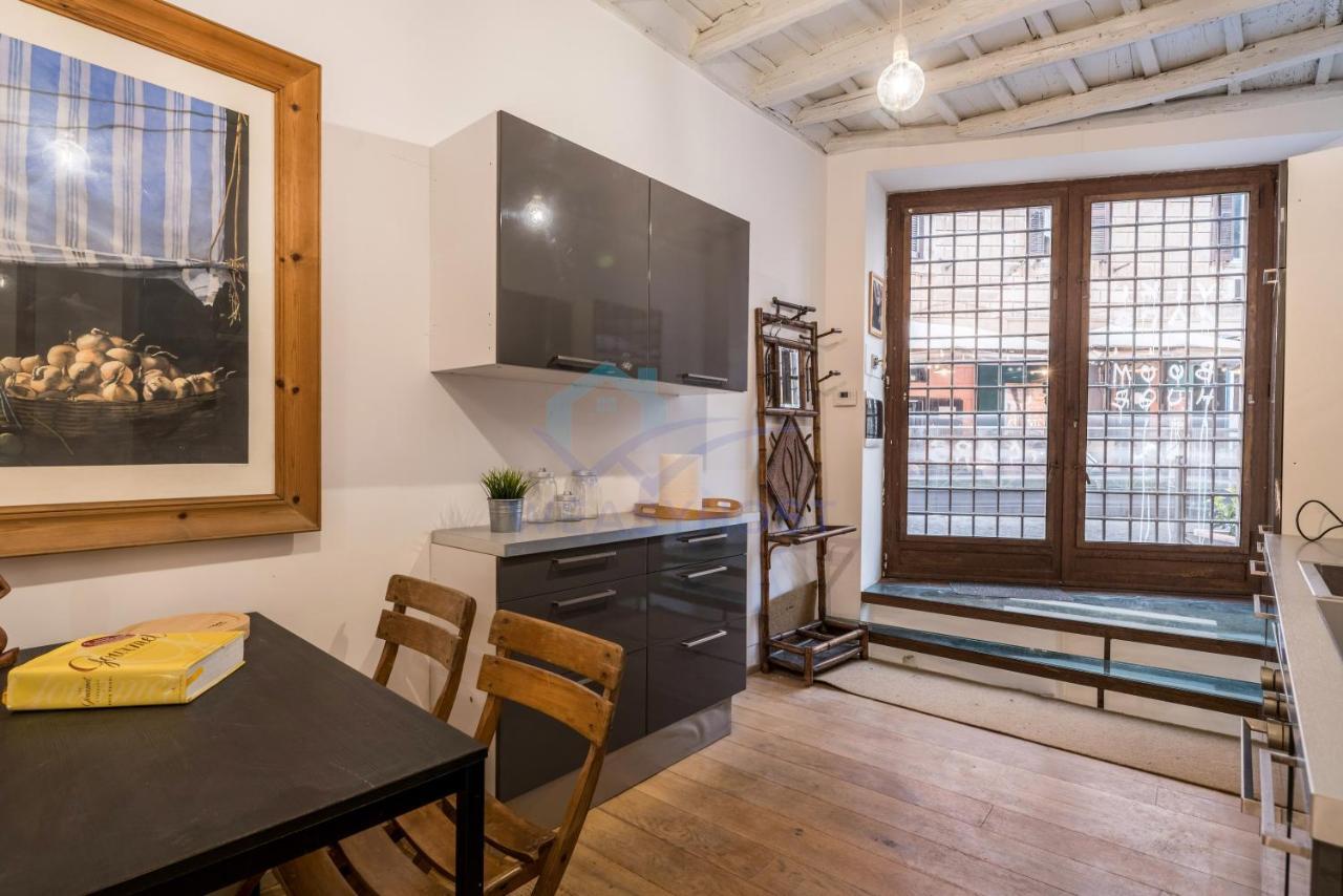 Cozy Entire Close To Piazza Trilussa Apartment *