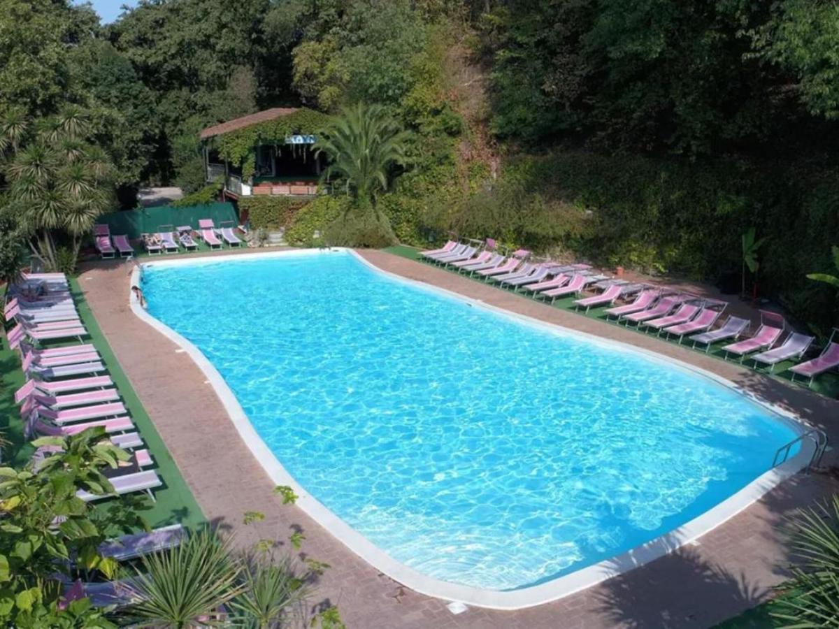 Holiday home Chalet Near In A Park With Shared Swimming Pool *
