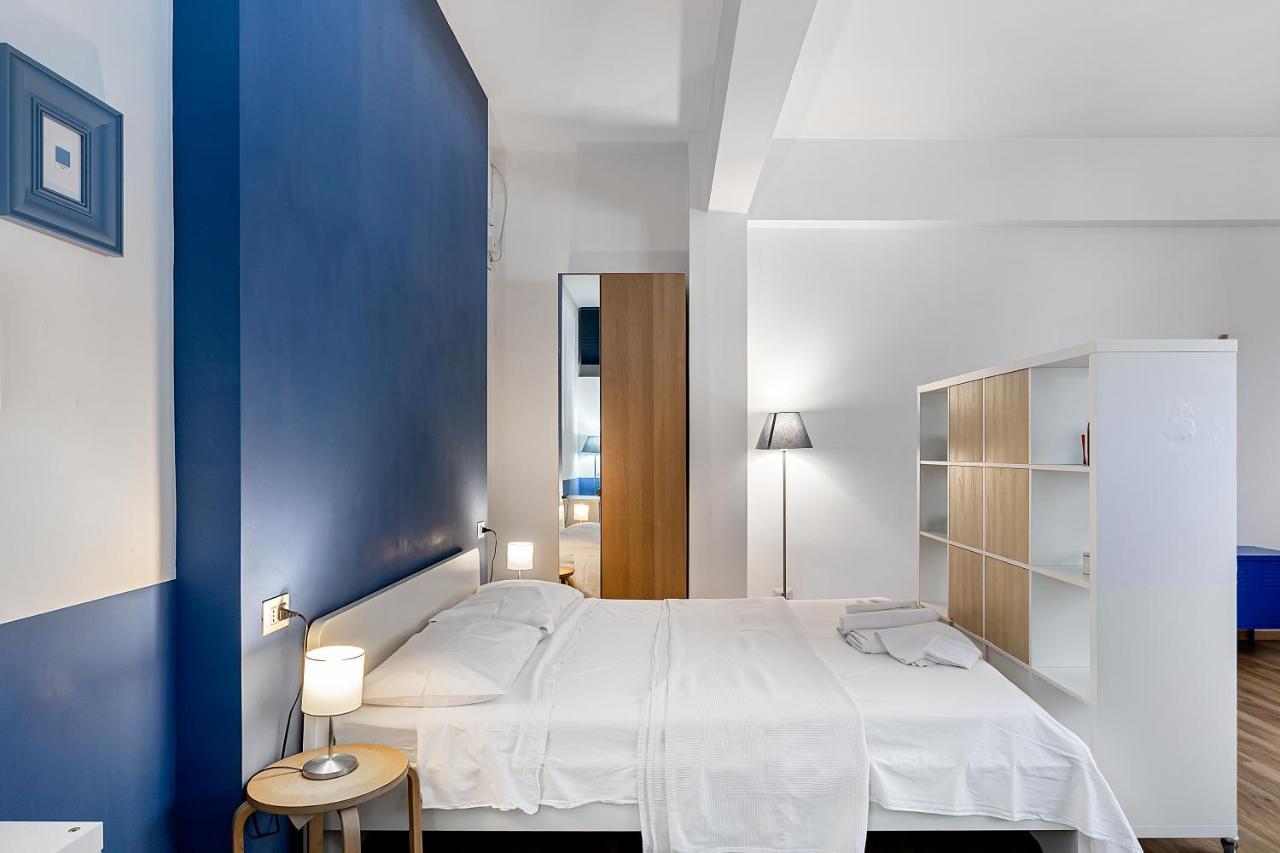True Blue Apartment Rome