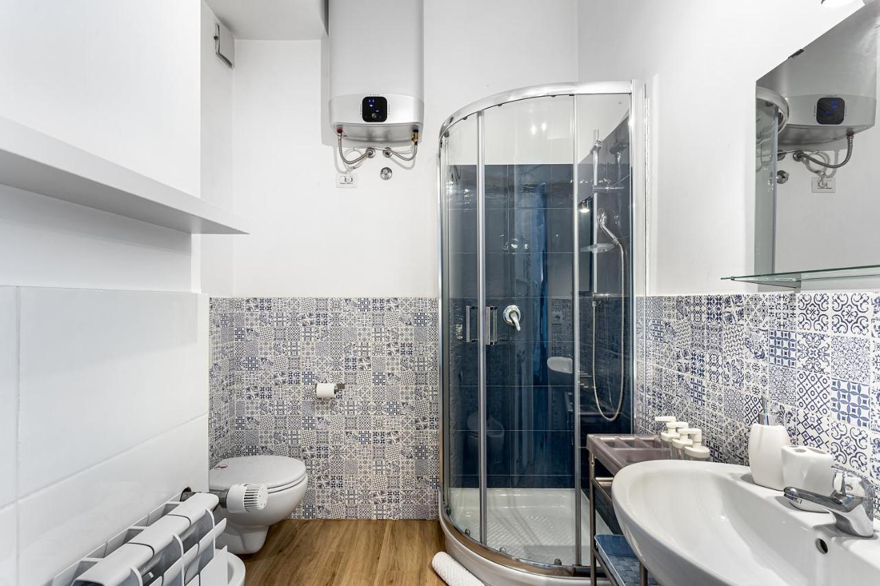 True Blue Apartment Rome