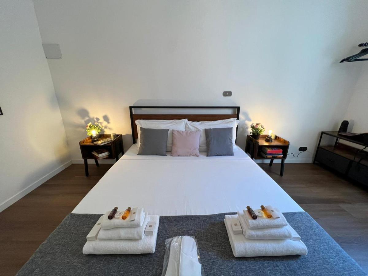 Apartment Via Dei Pettinari Rome