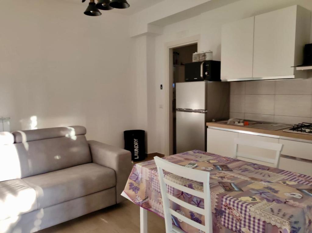 Tiny In - Magliana Apartment Rome