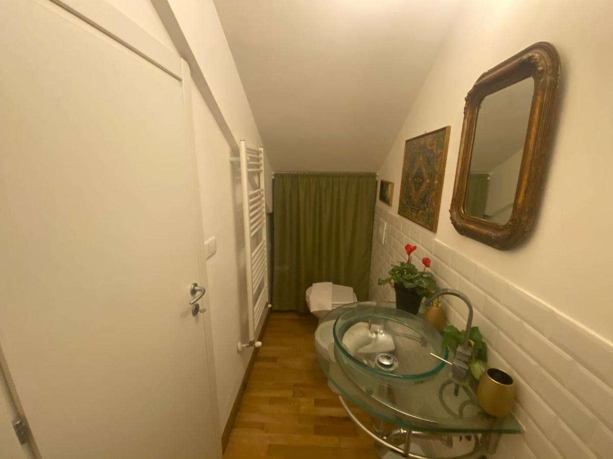 Piccolo E Indipendente A Garbatella Rome