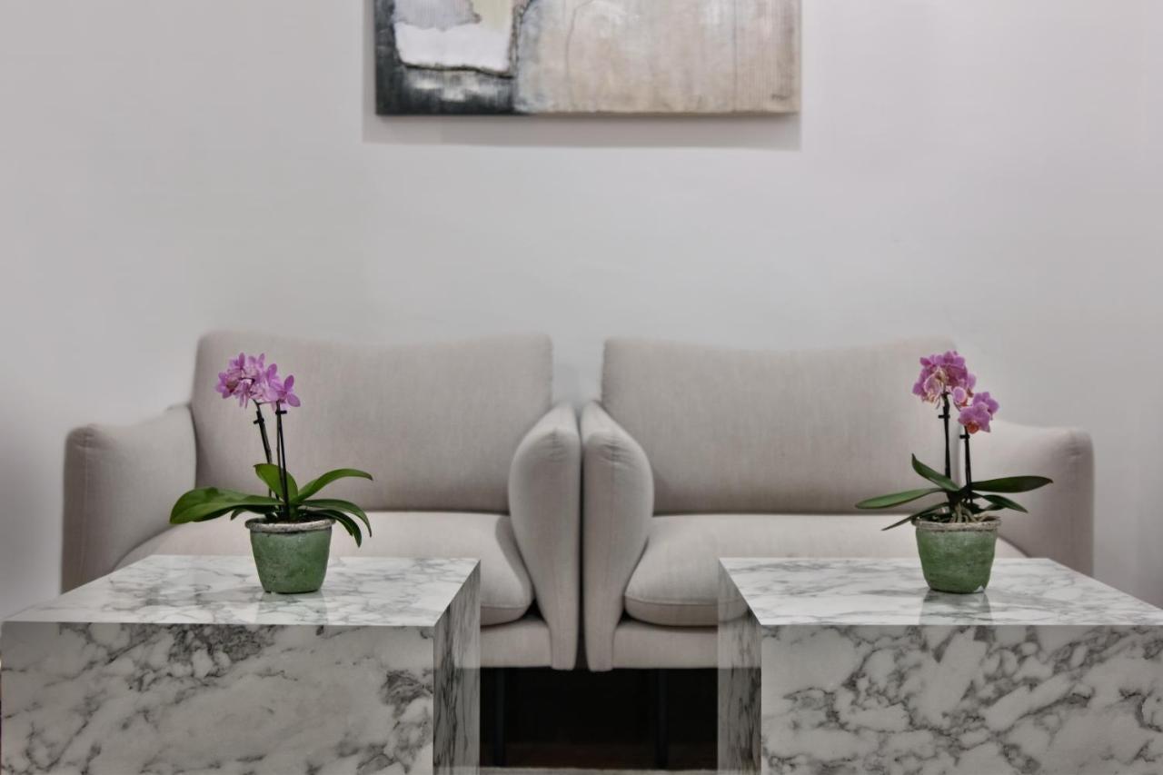 Affittacamere Fellini Design 2*