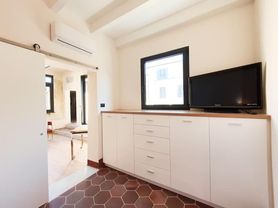 Boutique Penthouse With Terrace, Spanish Steps *