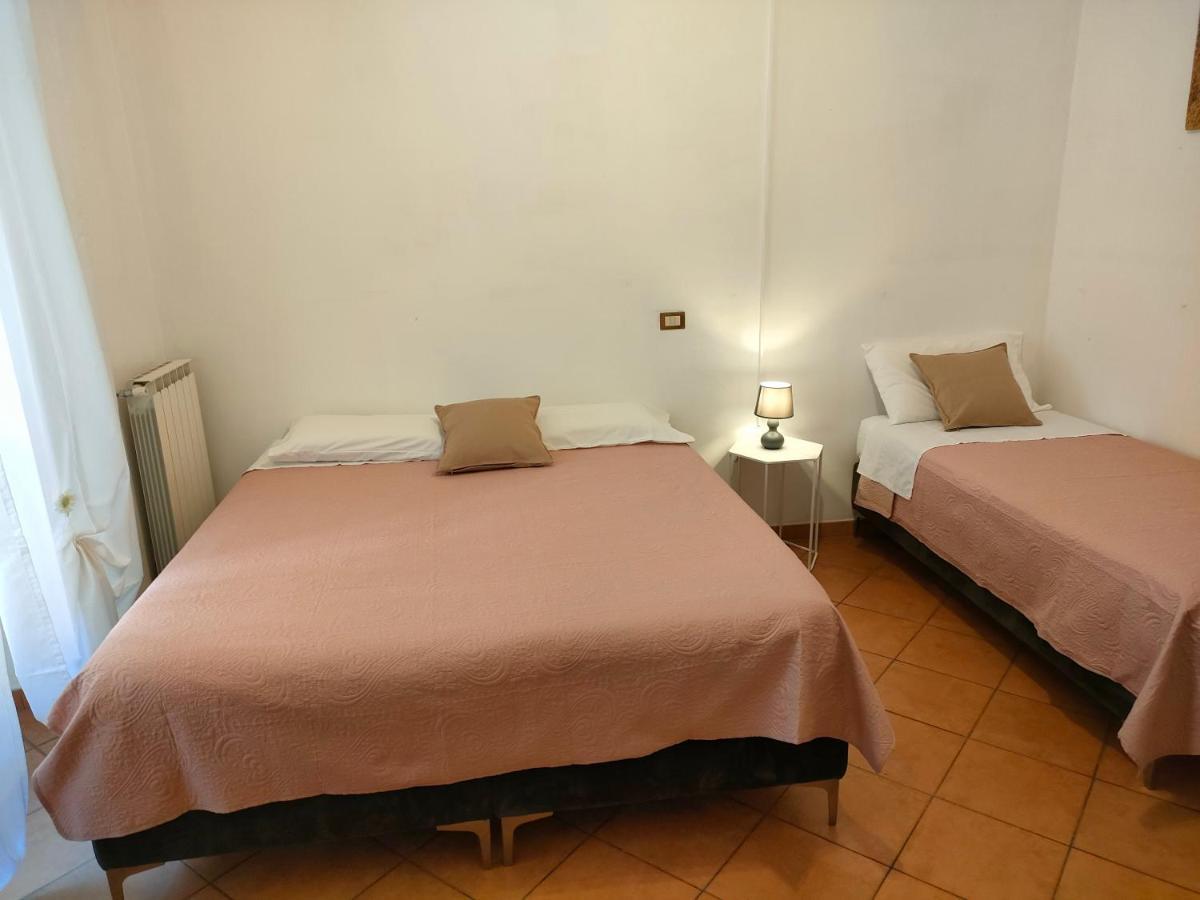 Vittorio Ll House Guest house