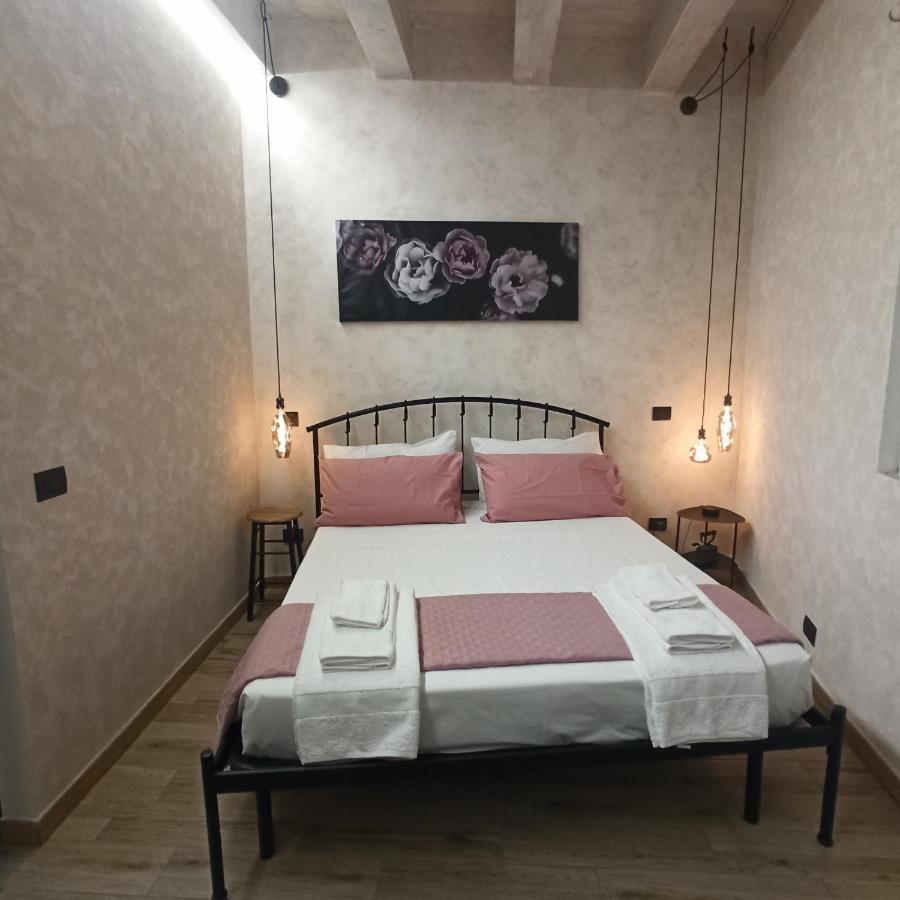 Chiaro Di Luna - Rome