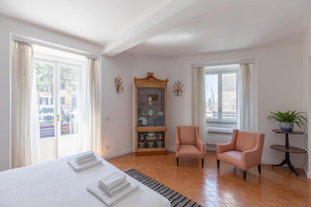Iflat Modern In The Monti Area Roma