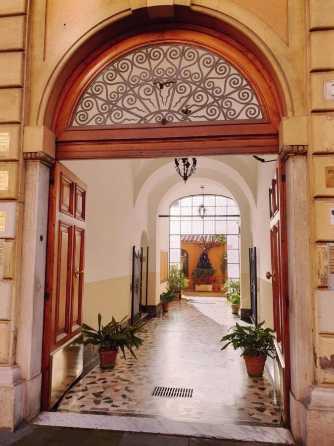 Vacanze Romane Colosseo Apartment Rome