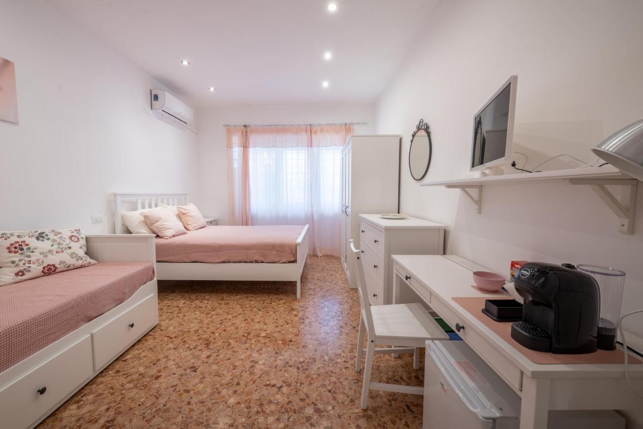 Casa Rosa Beige E Blu Appartamento *