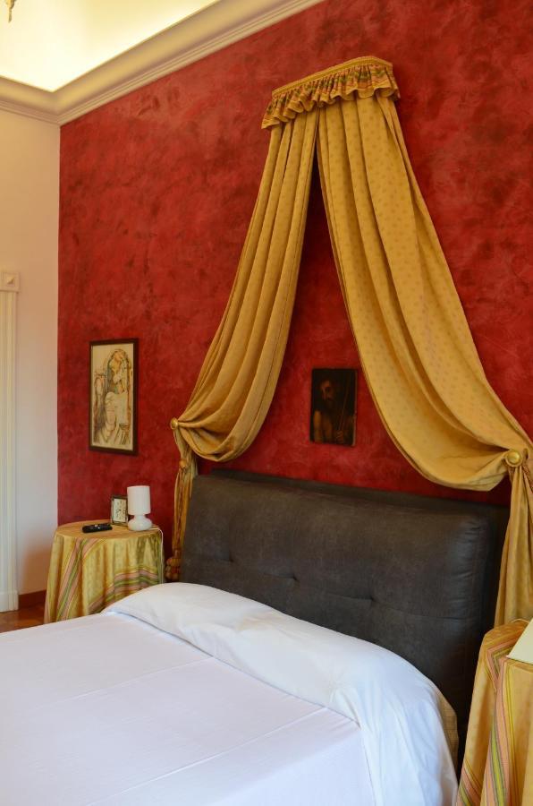 Elegante Nel Centro Di Appartamento