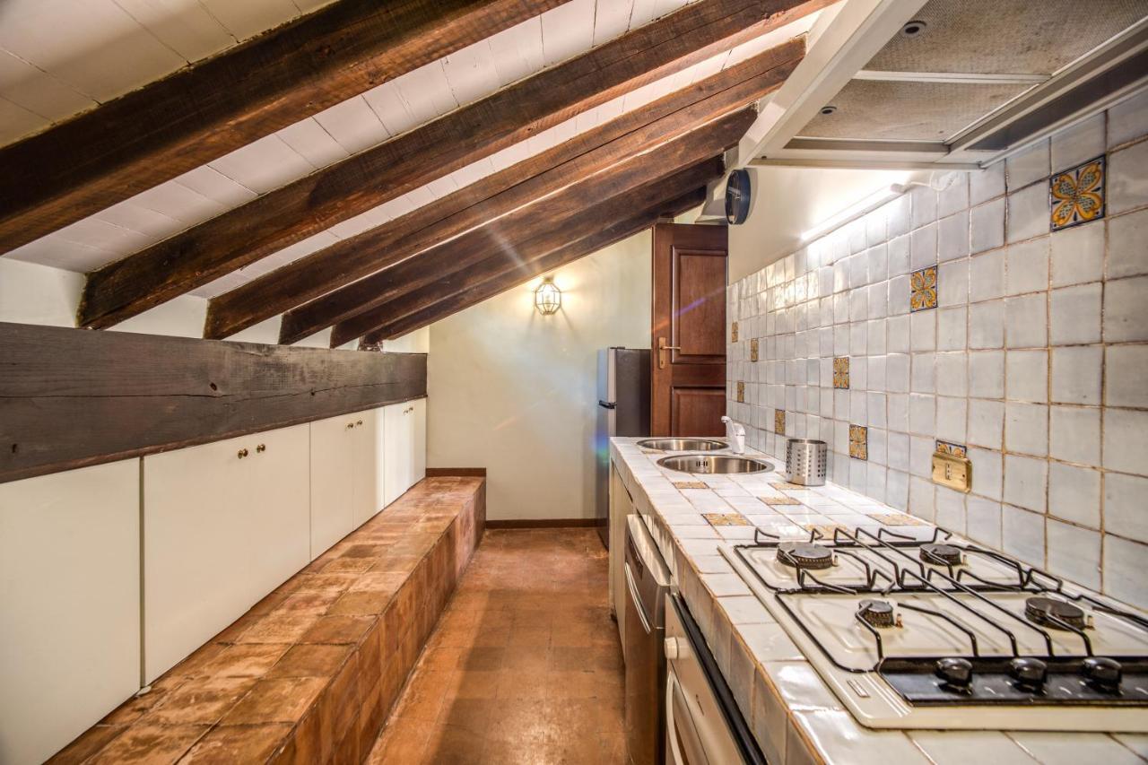 Sant'eligio Attic With Exclusive Terrace Campo Di Fiori Apartment Rome