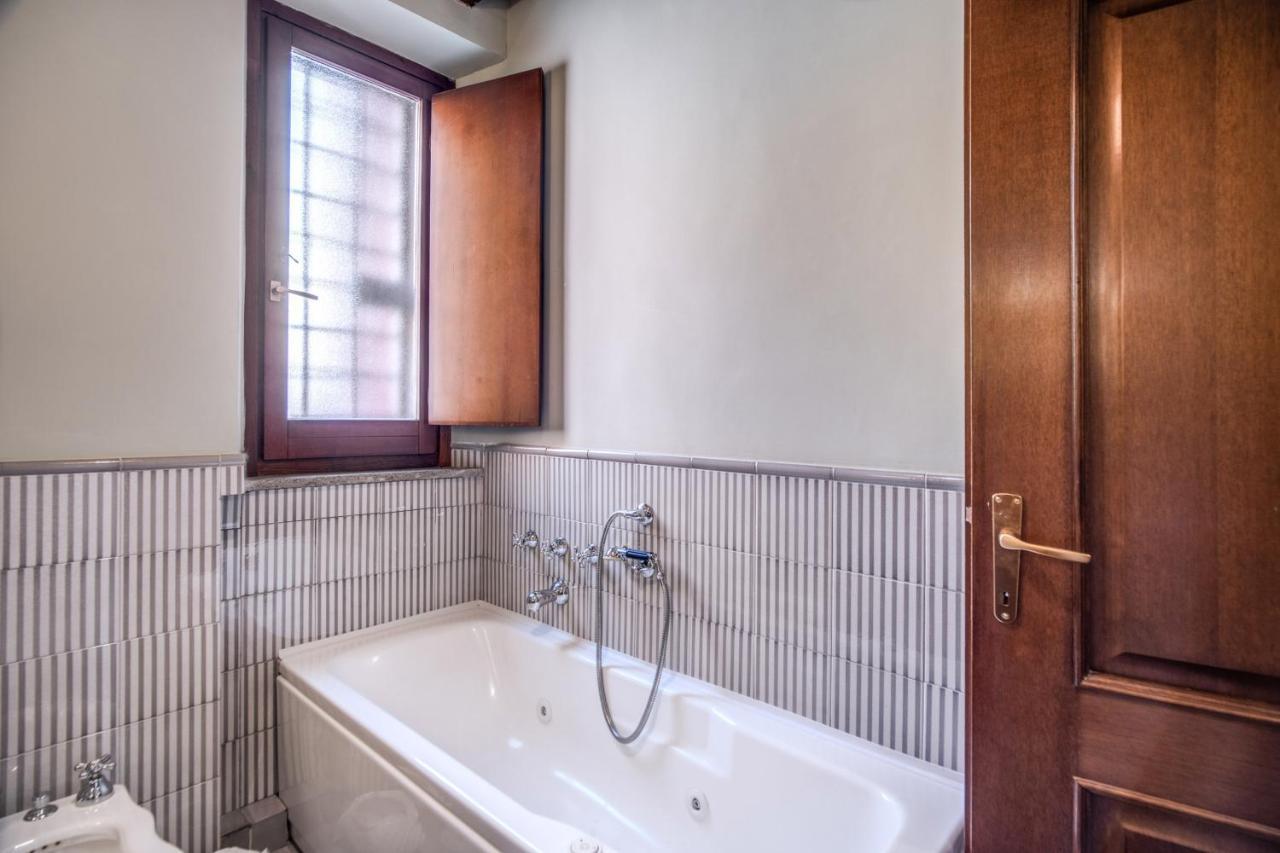 Apartment Sant'eligio Attic With Exclusive Terrace Campo Di Fiori Rome