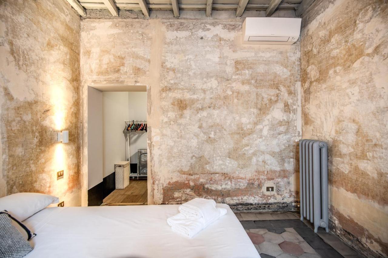 Stylish And Spacious Next To The Colosseum Apartment Rome