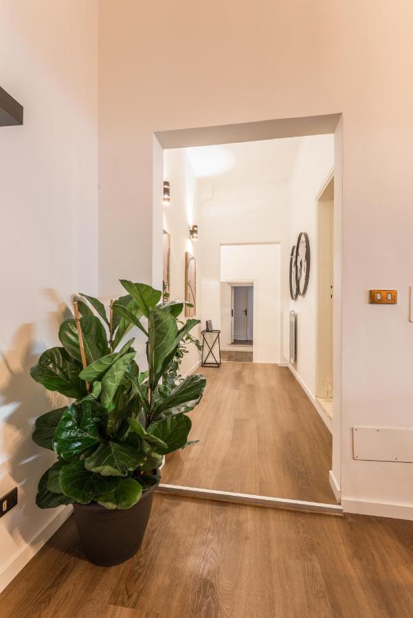 Via Dei Pettinari Apartment Rome