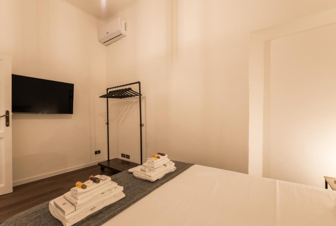 Apartment Via Dei Pettinari Rome