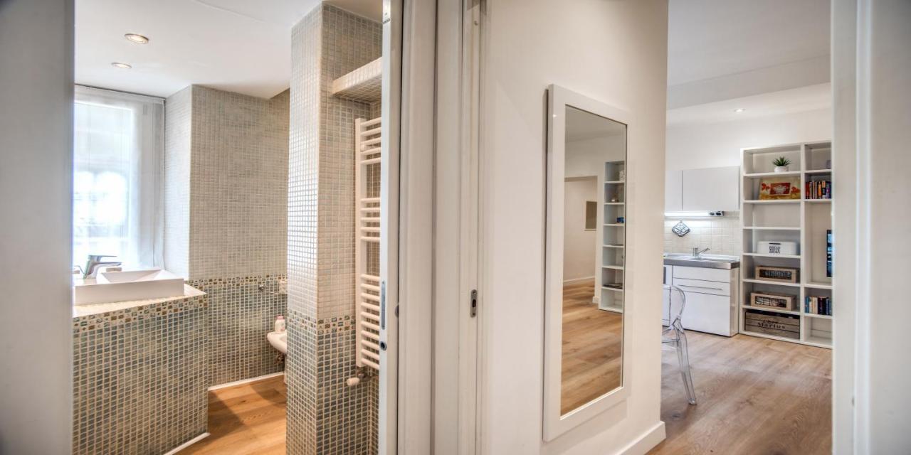 Deluxe One Bedroom Apartment, Perfect Location, Air Cond Appartamento