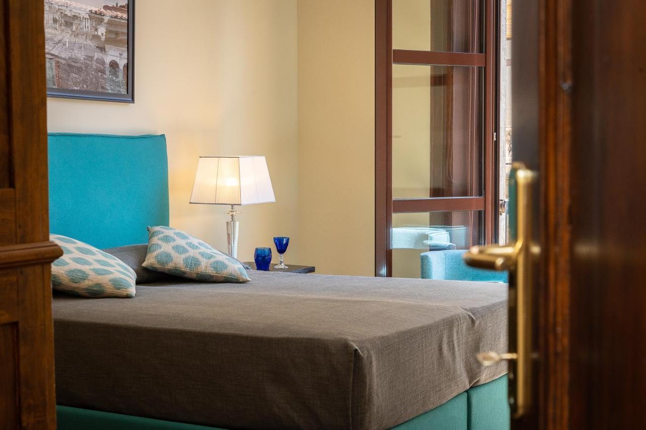 Apartment Via Barberini Rome